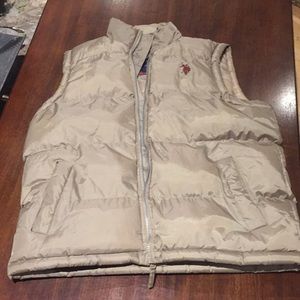 Great means puffer vest